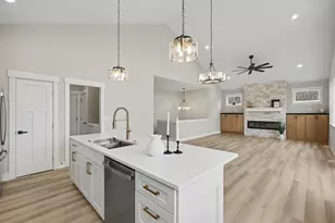 8623 Mohawk Trail, Howard City, MI 49329 - Photo 12