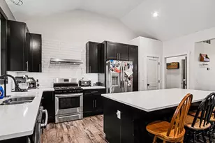 9370 S Hannah Ln, Grant, MI 49327 - Photo 10