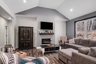 9370 S Hannah Ln, Grant, MI 49327 - Photo 12