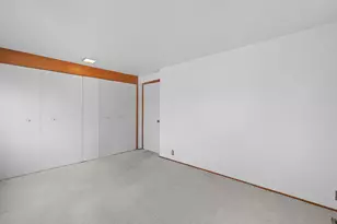 374 Hilldale Dr, Ann Arbor, MI 48105 - Photo 30