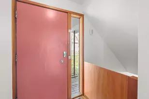 374 Hilldale Dr, Ann Arbor, MI 48105 - Photo 6