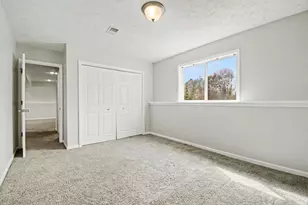 5151 Taylor Ridge Dr SE, Kentwood, MI 49512 - Photo 14