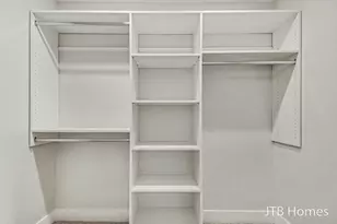 5952 Valley Point Dr SE, Caledonia, MI 49316 - Photo 16