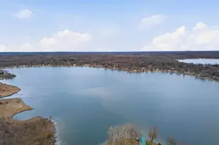 11542 Lancelot Ln, Pinckney, MI 48169 - Photo 6