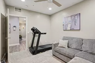 917 W Savidge St, Spring Lake, MI 49456 - Photo 8