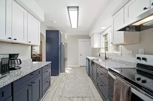 414 N Pleasant St, Jackson, MI 49202 - Photo 14