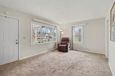 91 N Cedar Avenue, Battle Creek, MI 49037 - Photo 4