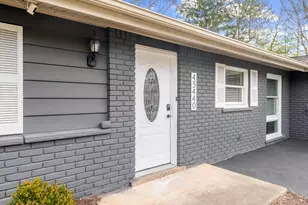 43440 Cottisford St, Northville, MI 48167 - Photo 2