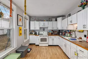 737 Clancy Ave NE, Grand Rapids, MI 49503 - Photo 22