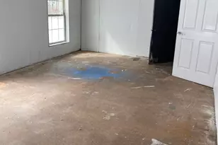 44 E Howard St, Grand Junction, MI 49056 - Photo 6