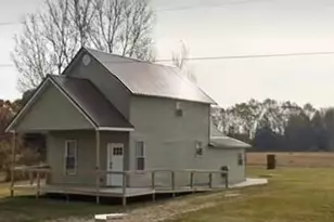 1673 E Parkdale Ave, Manistee, MI 49660 - Photo 2