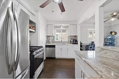 24883 Brittany Avenue, Eastpointe, MI 48021 - Photo 8