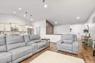 2629 Blooming Bud Ln, Kentwood, MI 49508 - Photo 4