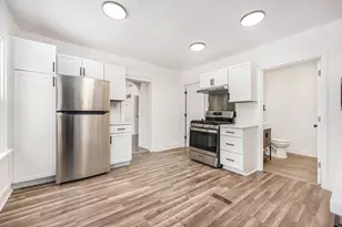 723 Tulip St SW, Grand Rapids, MI 49503 - Photo 4