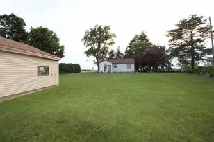 9800 Boyer Rd, Charlotte, MI 48813 - Photo 40