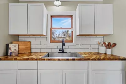 2443 Cherrywood Court SW, Wyoming, MI 49519 - Photo 18