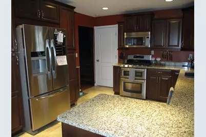 1604 Peggy Place, Lansing, MI 48910 - Photo 8