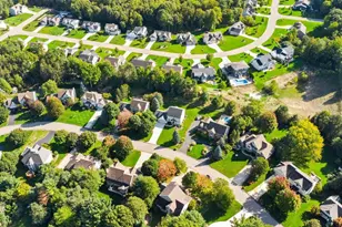 2949 Brookwind Dr, Holland, MI 49424 - Photo 6