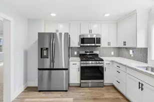8750 N Riverview Dr, Kalamazoo, MI 49004 - Photo 12