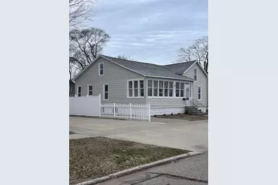 826 Elliott Avenue, Grand Haven, MI 49417 - Photo 2