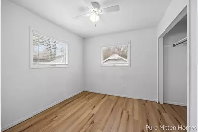 1409 Escott Avenue NW, Grand Rapids, MI 49504 - Photo 10