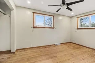 29025 King Rd, Romulus, MI 48174 - Photo 4