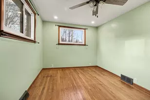 29025 King Rd, Romulus, MI 48174 - Photo 10