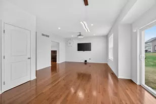 820 Tanglewood Dr, Jackson, MI 49203 - Photo 14