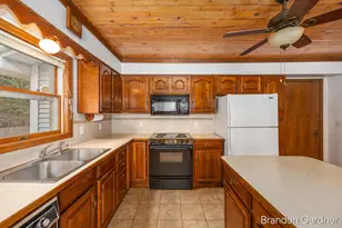 2690 Buchanan St, Marne, MI 49435 - Photo 8