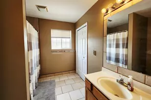 8257 Lockerbie Dr, Parma, MI 49269 - Photo 10