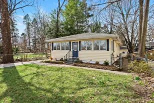 121 Hazen St, Paw Paw, MI 49079 - Photo 1