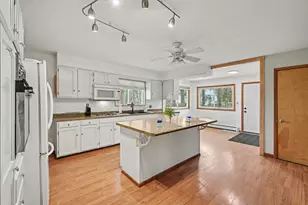 121 Hazen St, Paw Paw, MI 49079 - Photo 10