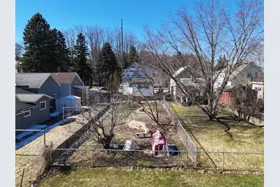 519 Davis Street, Manistee, MI 49660 - Photo 32