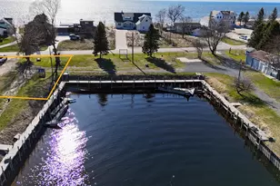 846 S Lakeshore Dr, Ludington, MI 49431 - Photo 2