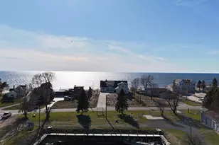 846 S Lakeshore Dr, Ludington, MI 49431 - Photo 20