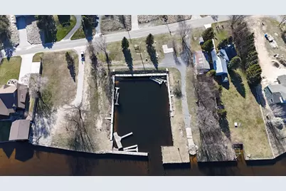 846 S Lakeshore Drive #2, Ludington, MI 49431 - Photo 18