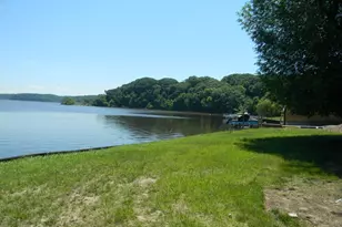 846 S Lakeshore Dr, Ludington, MI 49431 - Photo 1