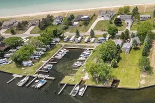 846 S Lakeshore Dr, Ludington, MI 49431 - Photo 26