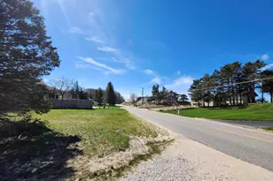 846 S Lakeshore Dr, Ludington, MI 49431 - Photo 16