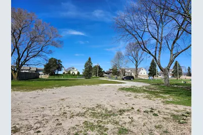 846 S Lakeshore Drive #1, Ludington, MI 49431 - Photo 14