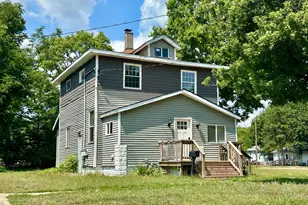 365 Kendall St N, Battle Creek, MI 49037 - Photo 1