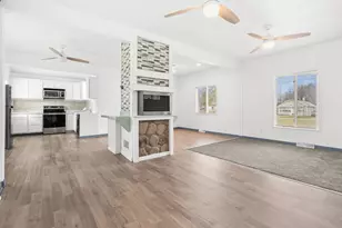 365 Kendall St N, Battle Creek, MI 49037 - Photo 8