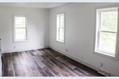 303 W Alexander Street, Buchanan, MI 49107 - Photo 6