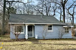 14974 Groesbeck St, Grand Haven, MI 49417 - Photo 1