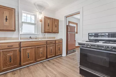 307 Ridgewood Street SE, Grand Rapids, MI 49548 - Photo 8