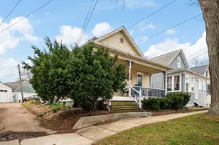 810 Hoyt St, Saint Joseph, MI 49085 - Photo 2