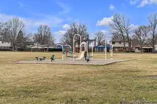 7533 Hillsboro Dr, Canton, MI 48187 - Photo 46