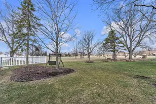 7533 Hillsboro Dr, Canton, MI 48187 - Photo 36