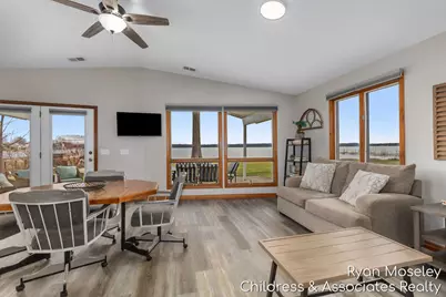 12720 Russell Drive, Wayland, MI 49348 - Photo 8