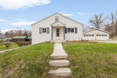 204 Terre Coupe Street, Buchanan, MI 49107 - Photo 1